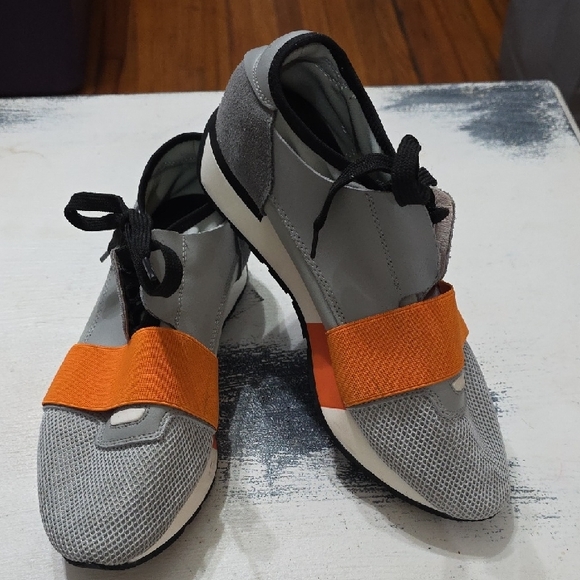 Balenciaga Women's Designer Sneakers Gray Black Orange Sz 39/8 EUC